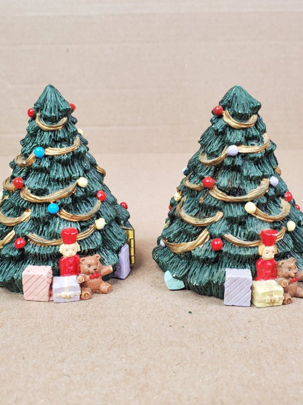 Vintage Mini Resin Hinged Christmas Trees Opens to Winter & Holiday Scene Inside